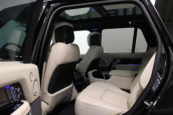 Land Rover Range Rover 13 of 27