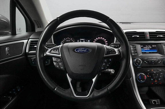 Ford Mondeo 14 of 22