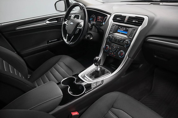 Ford Mondeo 10 of 22
