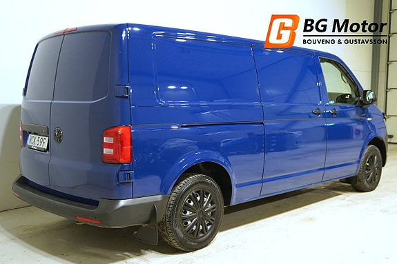 Volkswagen Transporter 3 of 5
