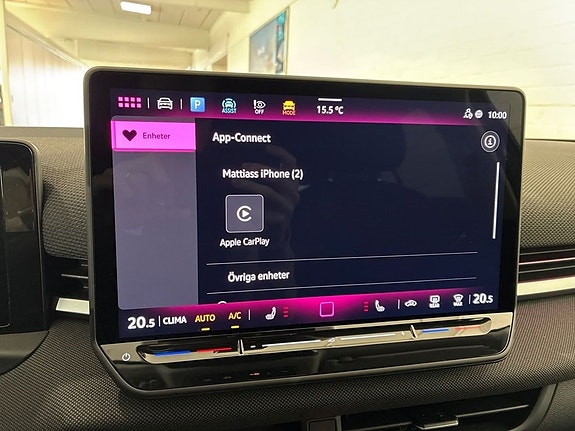 Volkswagen T-Roc 9 of 15