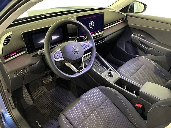 Volkswagen T-Roc 5 of 5
