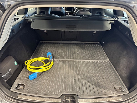 Volvo V60 28 of 29