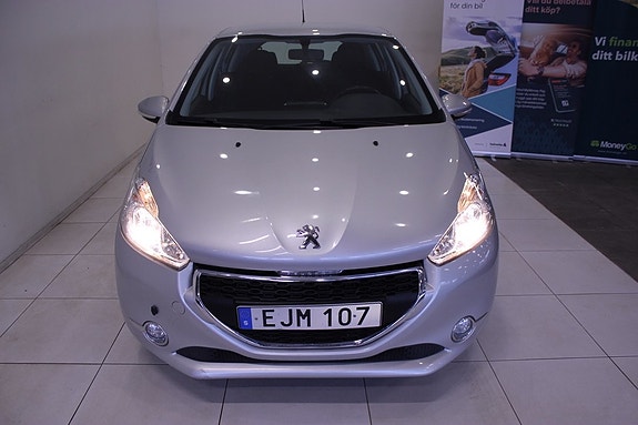 Peugeot 208 9 of 25