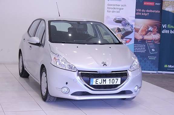 Peugeot 208 4 of 5
