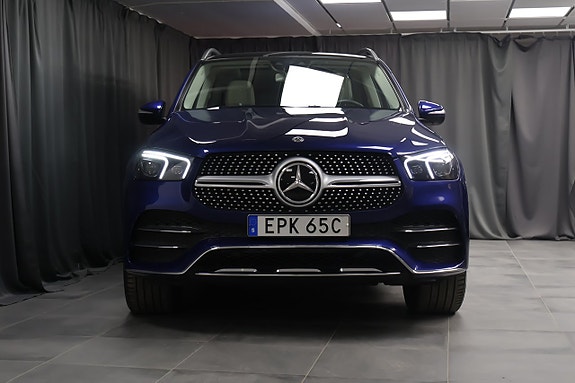 Mercedes-Benz GLE450 2 of 5