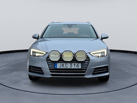 Audi A4 5 of 5