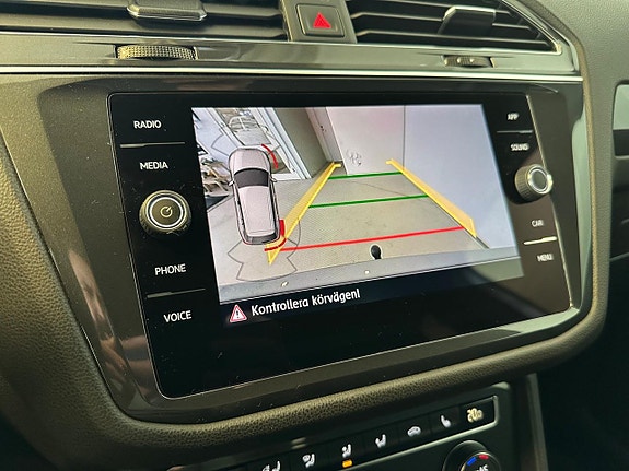 Volkswagen Tiguan Allspace 16 of 20