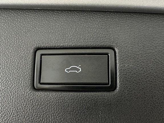 Volkswagen Tiguan Allspace 14 of 20
