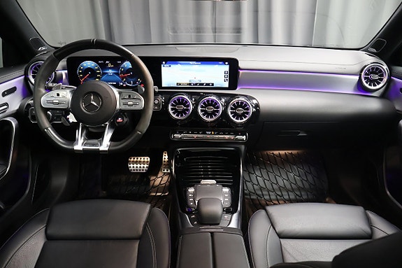 Mercedes-Benz A45 12 of 29