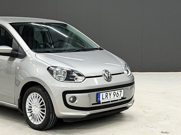 Volkswagen UP! 5 of 5