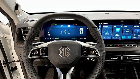 MG HS 12 of 12