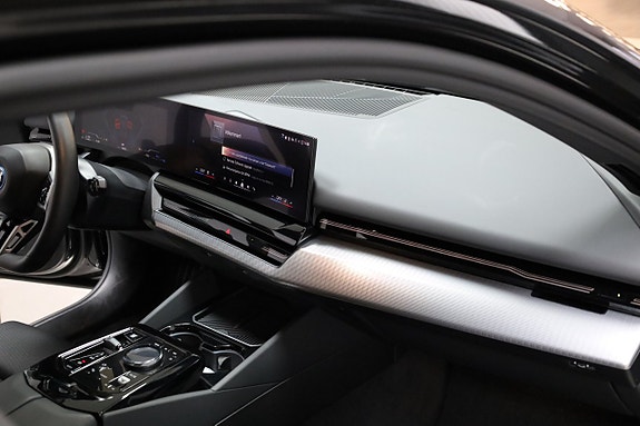 BMW 530e 20 of 27