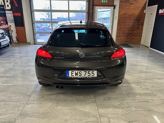 Volkswagen Scirocco 12 of 18