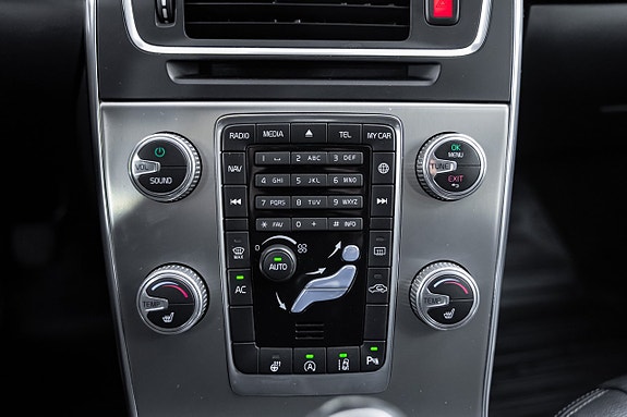 Volvo V60 21 of 25