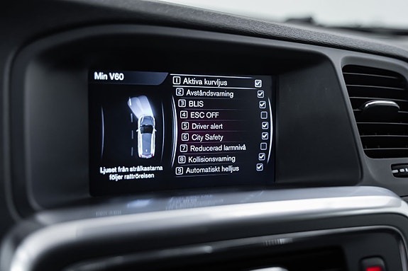 Volvo V60 19 of 25