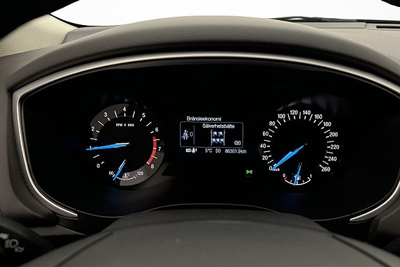 Ford Mondeo 13 of 18
