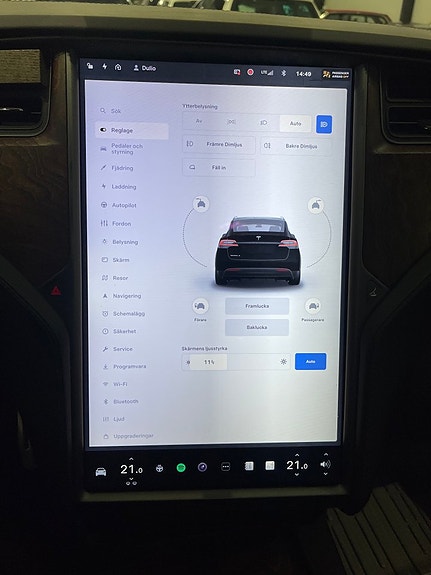 Tesla Model X 13 of 22