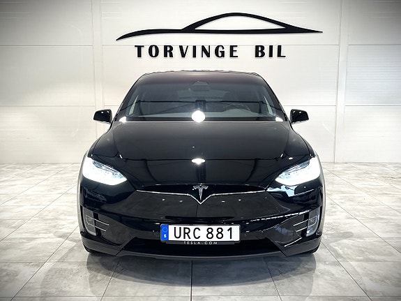 Tesla Model X 7 of 22