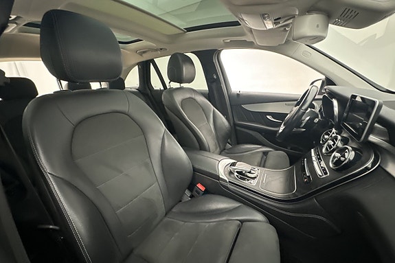 Mercedes-Benz GLC220 d 13 of 30