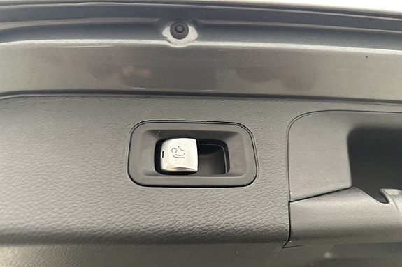 Mercedes-Benz GLC220 d 29 of 30
