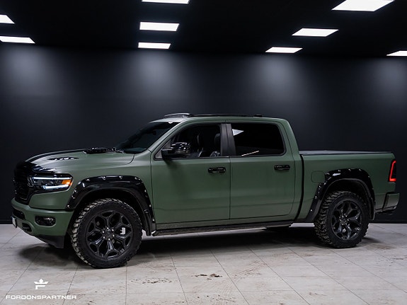 Dodge RAM 1500 2 of 5