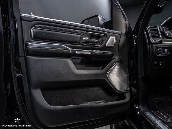 Dodge RAM 1500 19 of 30