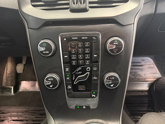 Volvo V40 15 of 15