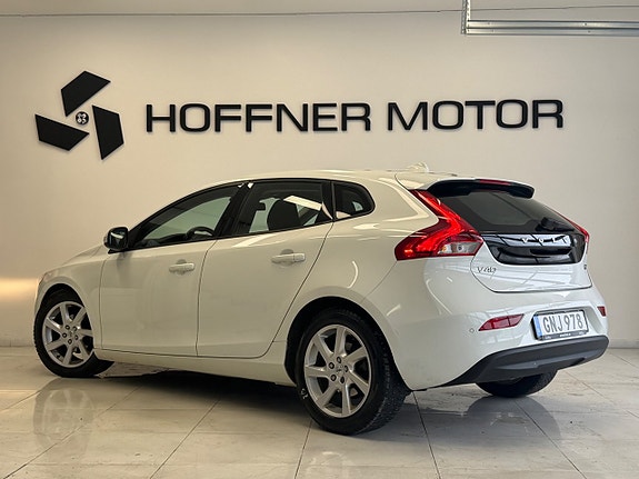 Volvo V40 6 of 15