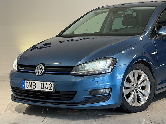 Volkswagen Golf VII 2 of 17
