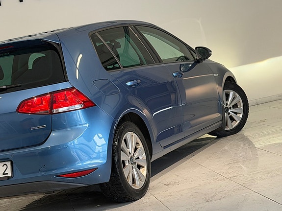 Volkswagen Golf VII 6 of 17
