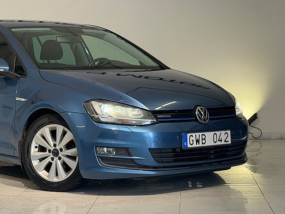 Volkswagen Golf VII 4 of 17