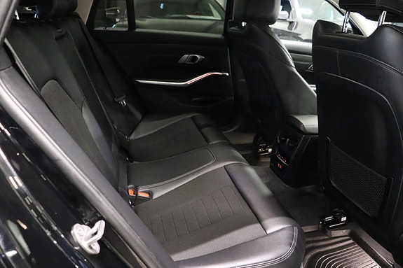 BMW 320 13 of 24