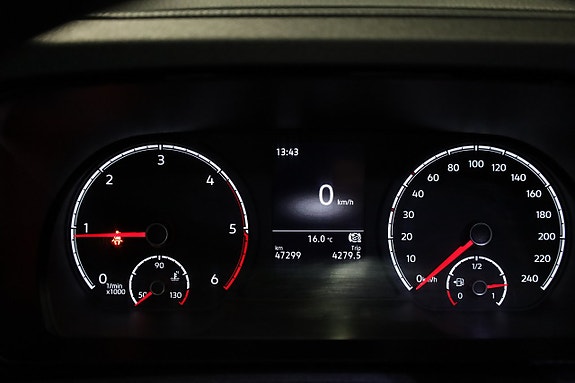 Volkswagen Caddy 12 of 16