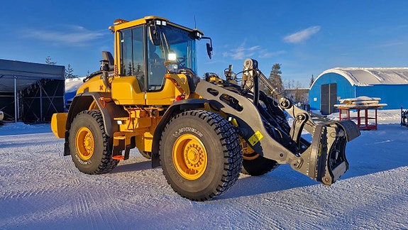 Volvo L70h, Skevfäste, Dieselvärm, Michelin snoplus, Garanti