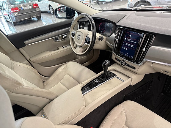Volvo V90 9 of 13