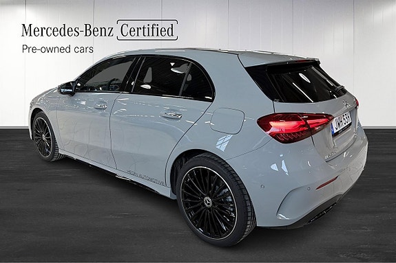Mercedes-Benz A250 e 3 of 5