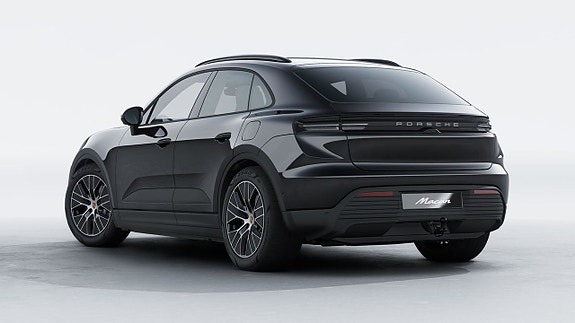 Porsche Macan 4 2 of 5