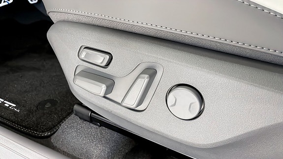 Kia EV3 12 of 13