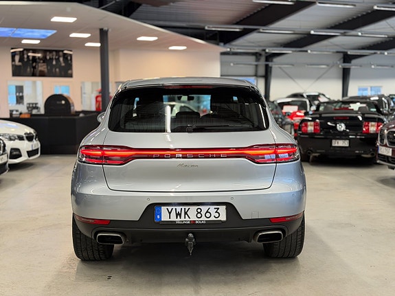 Porsche Macan 6 of 19