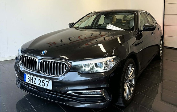 BMW 520d 3 of 5