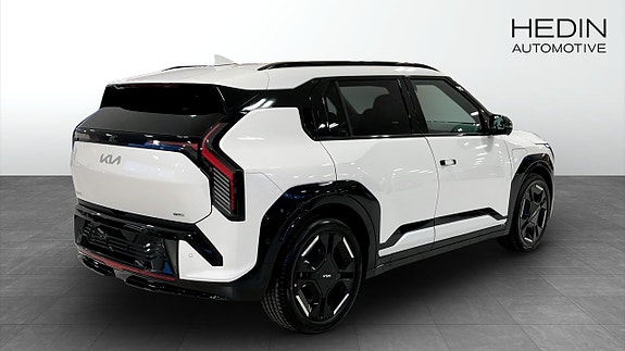 Kia EV3 4 of 11