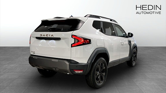 Dacia Duster 2 of 5