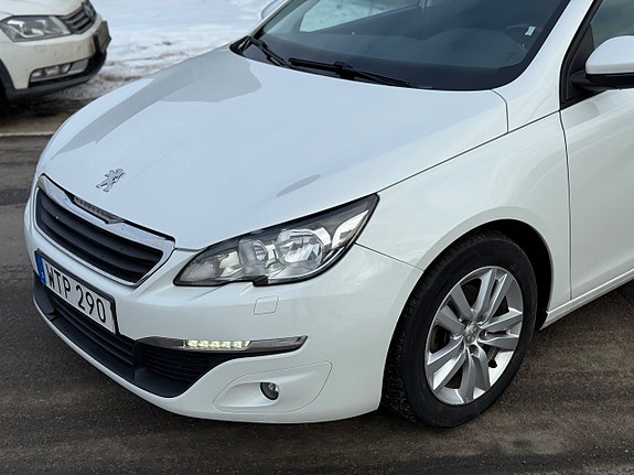 Peugeot 308 SW 3 of 22