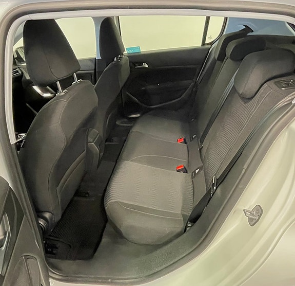 Peugeot 308 7 of 12