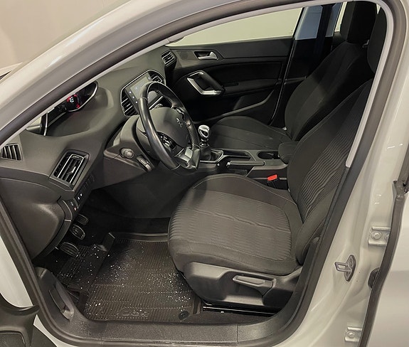 Peugeot 308 6 of 12