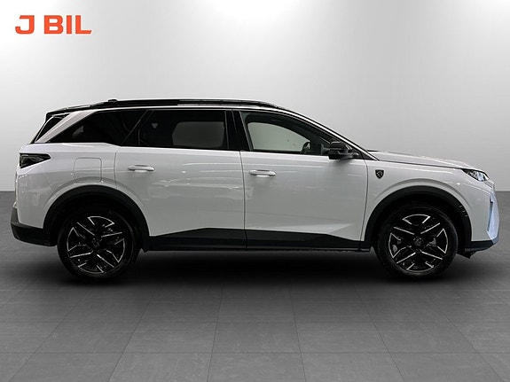 Peugeot 5008 21 of 23