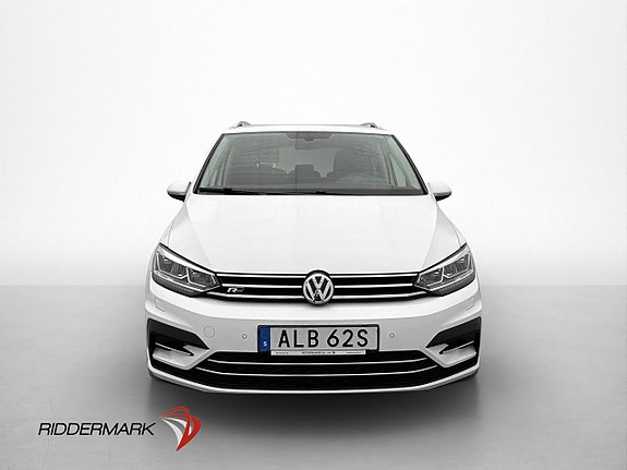 Volkswagen Touran 2 of 5
