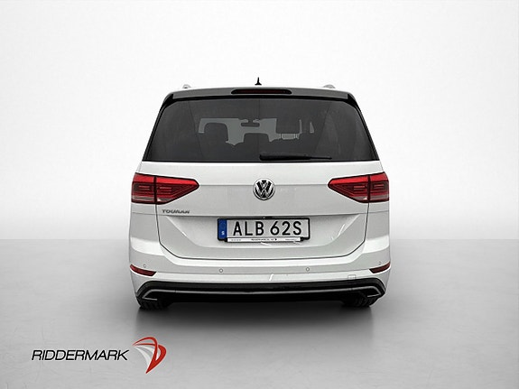 Volkswagen Touran 5 of 5