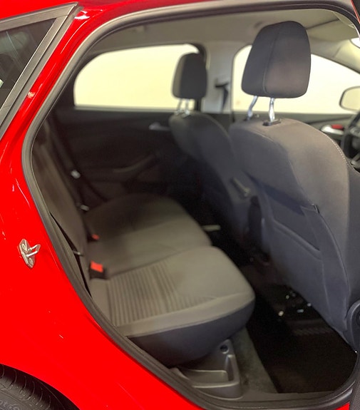 Ford Focus 11 of 12